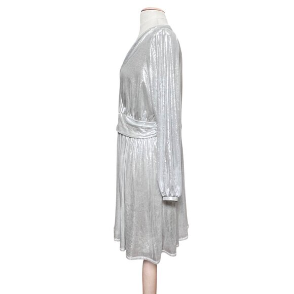 Torrid Silver‎ Metallic Stretch Liquid Knit Surplice Dress Party Size 0 / 12 / L - Picture 8 of 11